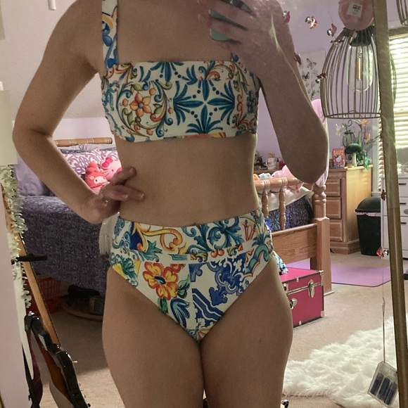 Colorful Patterned Bikini Set - Picture 2 of 4